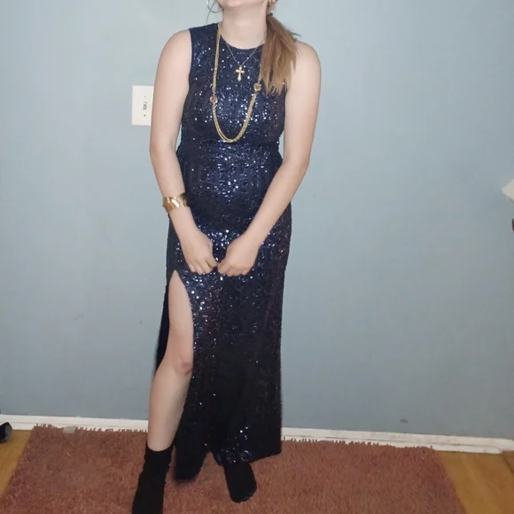 Sparkling Navy Blue Gown - Picture 6 of 6